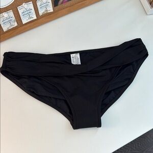 Seafolly Black Bikini Swimwear Classic Brief- never worn, liner still attached